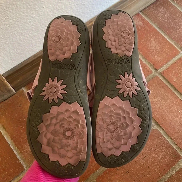 Vionic Flip Flops‎ 6 - Picture 4 of 7